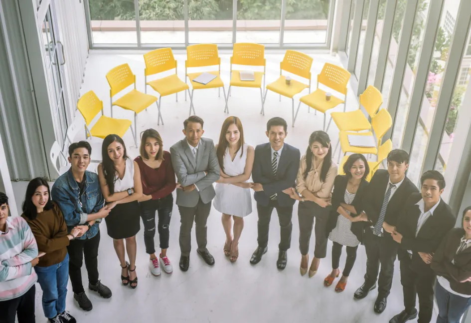 Biểu tượng ví tiền và đồ thị tăng trưởng, thể hiện quản lý vốn hiệu quả